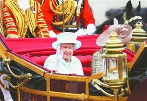 英国女王登基60周年马车巡游